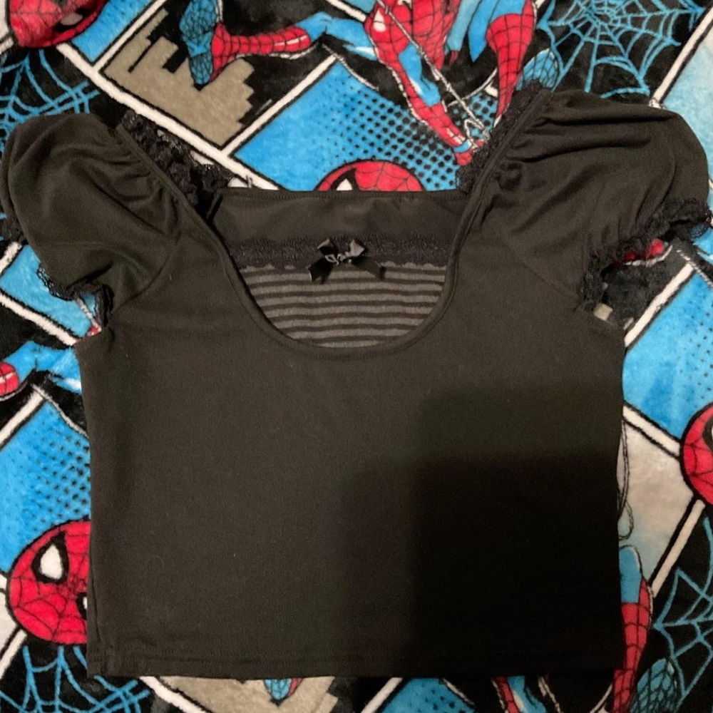 Black Puff Sleeve Crop Top